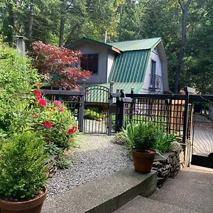 Bed & Breakfast Salt Spring Carriage House Ganges