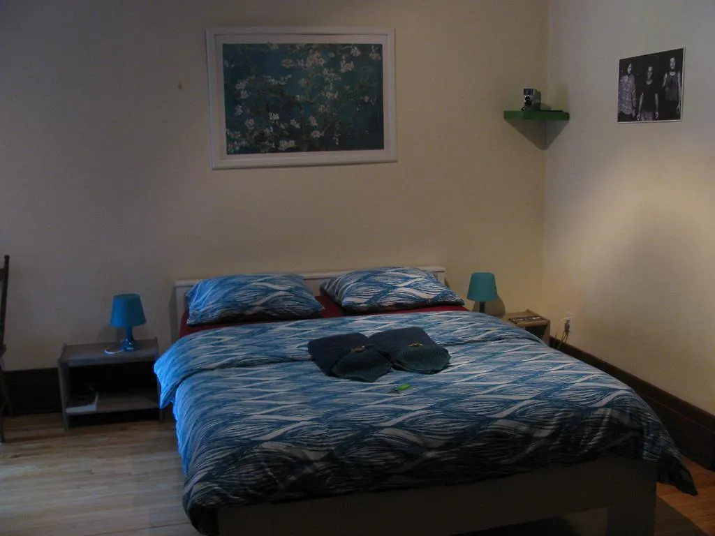Gite Urbain La Lanterne Bed & Breakfast Montreal