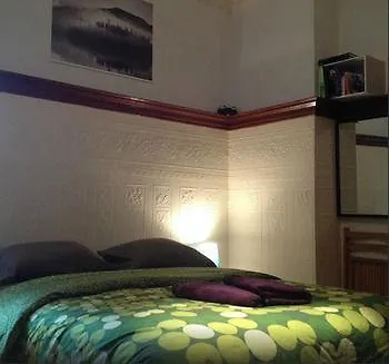 Gite Urbain La Lanterne Bed & Breakfast Montreal